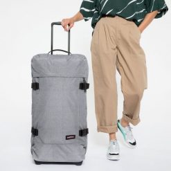 Torba podróżna Eastpak Tranverz L, szara. Szare torby podróżne Eastpak, bez wzorów. Za 768.00 zł.