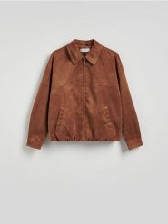 Kurtka oversize z imitacji zamszu - brązowy. Brązowe kurtki damskie Reserved, l, bez wzorów, bez kaptura. W wyprzedaży za 79.99 zł.
