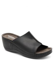 Go Soft Klapki MONA WS170-06 Czarny. Czarne klapki damskie GO SOFT, bez wzorów, z syntetyku, bez obcasa, bez zapięcia. Za 69.99 zł.