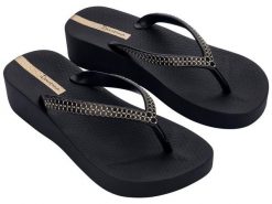 Buty klapki japonki damskie Ipanema Mesh XI Plat Fem. Czarne klapki damskie Ipanema, bez wzorów, z materiału, bez obcasa, bez zapięcia. Za 129.00 zł.