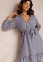 Niebieska Sukienka Iphina. Niebieskie sukienki damskie Renee, z aplikacjami, z materiału, eleganckie, bez ramiączek. W wyprzedaży za 83.99 zł.