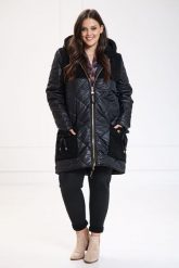 Czarna pikowana kurtka Roksana z wstawkami PLUS SIZE XXL OVERSIZE. Czarne kurtki damskie Moda Size Plus Iwanek, na jesień, plus size, bez wzorów, z jeansu, bez kaptura. W wyprzedaży za 319.90 zł.