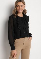 Czarna Koszula Ozdobiona Falbankami Kardiva. Czarne koszule damskie Born2be, l, bez wzorów, z jeansu, bez kołnierzyka, bez ramiączek. Za 99.99 zł.