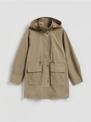 Kurtka parka z kapturem - jasnozielony. Zielone kurtki damskie Reserved, l, bez wzorów, z tkaniny, z kapturem. Za 179.99 zł.