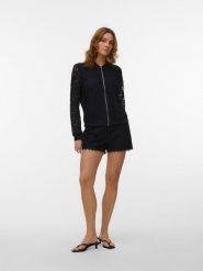 Vero Moda Kurtka w kolorze czarnym rozmiar: S. Czarne kurtki damskie Vero Moda, s, bez wzorów, z bawełny, bez kaptura. Za 113.63 zł.