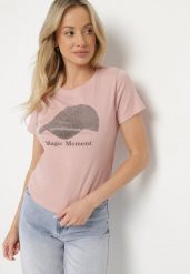 Różowy T-shirt z Bawełny z Nadrukiem Czapki i Cyrkoniami Penilna. Czerwone t-shirty damskie Born2be, m, bez wzorów, z bawełny, bez kołnierzyka. Za 34.99 zł.