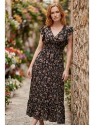 SOULSHAE Sukienka w kolorze czarnym rozmiar: XXL/3XL. Czarne sukienki damskie SOULSHAE, bez wzorów, bez ramiączek. Za 194.95 zł.