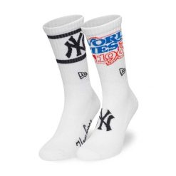 Skarpetki New York Yankees Crew. Białe skarpetki damskie New Era, bez wzorów, z materiału. Za 98.50 zł.