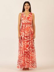 APART Sukienka w kolorze pomarańczowo-czerwonym rozmiar: 38. Czerwone sukienki damskie Apart, bez wzorów, bez ramiączek. Za 361.13 zł.