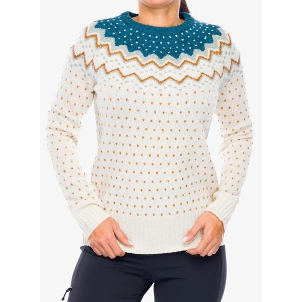 Sweter damski Fjallraven Ovik Knit Sweater. Białe swetry klasyczne damskie Fjällräven, bez kołnierzyka. Za 697.99 zł.