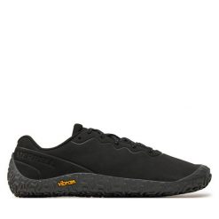 Trekkingi Merrell. Czarne obuwie trekkingowe damskie Merrell, bez zapięcia. Za 419.99 zł.