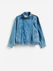 Jeansowa kurtka z kołnierzem - niebieski. Niebieskie kurtki damskie Reserved, l, bez wzorów, z denimu, bez kaptura. Za 199.99 zł.