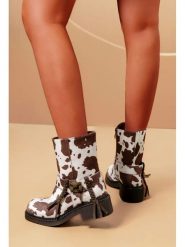 C'M Botki w kolorze brązowo-białym rozmiar: 40. Białe botki damskie C'M, bez obcasa, bez zapięcia. Za 152.99 zł.