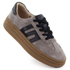 Skórzane półbuty damskie sneakersy zamszowe taupe Filippo DP7114. Półbuty damskie Filippo, bez wzorów, ze skóry, bez obcasa, bez zapięcia. Za 167.99 zł.