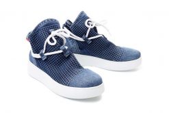 LANQIER 41C214 jeans, botki damskie. Niebieskie botki damskie Lanqier, z jeansu, bez obcasa, bez zapięcia. Za 134.95 zł.