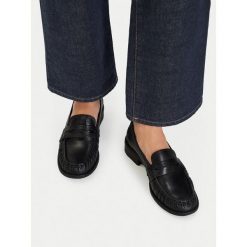 Mokasyny Lasocki. Czarne mokasyny damskie Lasocki, bez obcasa. Za 229.99 zł.