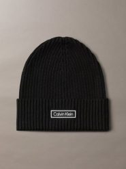 Calvin Klein czapka z dzianiny z zawartością kaszmiru Kobiety Bawełna czarny, ONE SIZE. Czarne czapki damskie Calvin Klein, z aplikacjami, z bawełny. Za 139.95 zł.
