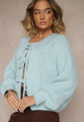Niebieski Kardigan z Wełną o Kroju Oversize z Wiązanymi Kokardami Elearina. Niebieskie kardigany damskie Renee, bez wzorów, z wełny. Za 129.99 zł.