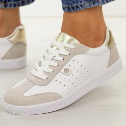 Białe skórzane półbuty damskie S.Barski 7091. Białe półbuty damskie S.BARSKI, na jesień, bez wzorów, z jeansu, z okrągłym noskiem, bez obcasa, na płaskiej podeszwie, bez zapięcia. Za 239.00 zł.