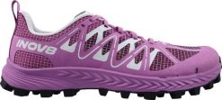 Buty trekkingowe damskie Inov-8 MudTalon Speed V2. Fioletowe obuwie trekkingowe damskie Inov-8, z materiału, bez zapięcia. Za 649.99 zł.