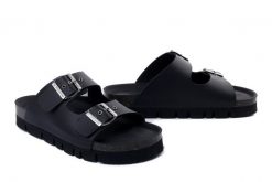 DR. BRINKMANN 700560-01 schwarz, klapki damskie. Czarne klapki damskie Dr. Brinkmann, bez wzorów, bez obcasa, bez zapięcia. Za 219.90 zł.