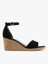 Czarne sandały na platformie. Czarne sandały damskie Ryłko, bez wzorów, z gumy, bez obcasa, na platformie, bez zapięcia. Za 379.99 zł.