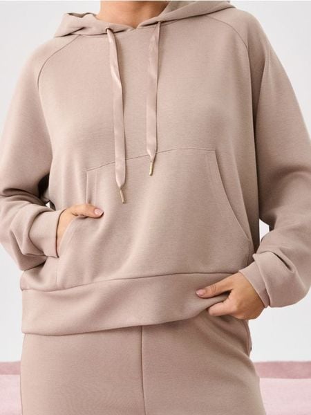 Bluza hoodie soft touch - kremowy. Białe bluzy damskie Sinsay, l, bez wzorów, z dzianiny, bez kaptura. Za 59.99 zł.