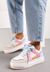 Różowo-Niebieskie Sneakersy na Grubej Podeszwie z Ozdobnymi Sznurówkami i Zawieszką Xalenia. Czerwone obuwie sportowe damskie Born2be, z jeansu, bez zapięcia. Za 109.99 zł.