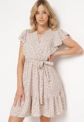 Beżowa Sukienka w Kwiatki z Gumką w Pasie i Materiałowym Paskiem Ozdobiona Falbanką Monnesa. Brązowe sukienki damskie Born2be, bez wzorów, z bawełny, eleganckie, bez ramiączek. Za 79.99 zł.