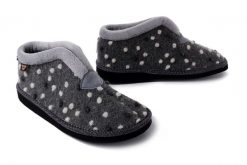 MANITU 340009-91 gris 1, kapcie damskie. Szare kapcie damskie Manitu, z polaru. Za 169.90 zł.