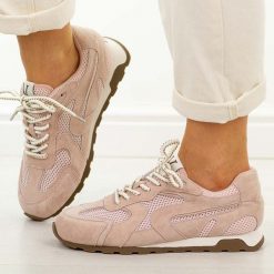 Różowe skórzane półbuty damskie Vinceza 86426. Czerwone obuwie sportowe casual damskie VINCEZA, z jeansu, trekkingowe. Za 249.00 zł.