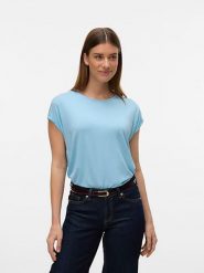 Vero Moda Koszulka w kolorze błękitnym rozmiar: L. Niebieskie koszulki damskie Vero Moda, l, bez wzorów, bez kołnierzyka, bez ramiączek. Za 57.20 zł.