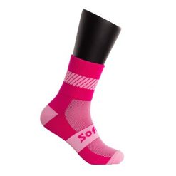 Skarpety Softee Walk Light różowy fluo 35-38. Czerwone skarpetki damskie 2117 OF SWEDEN, bez wzorów, z elastanu. Za 122.99 zł.
