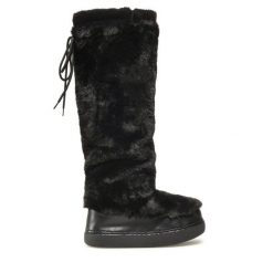 Kozaki Jenny Fairy. Czarne kozaki damskie Jenny Fairy, bez obcasa, na płaskiej podeszwie, bez zapięcia. Za 249.99 zł.