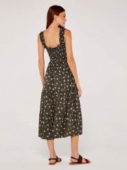 Apricot Sukienka w kolorze khaki rozmiar: XL. Brązowe sukienki damskie Apricot, bez wzorów, z wiskozy, bez ramiączek. Za 86.99 zł.