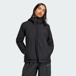 Kurtka przeciwdeszczowa Terrex Multi 2.5 Layer CLIMAPROOF. Czarne kurtki damskie Adidas, bez wzorów, bez kaptura. Za 699.00 zł.