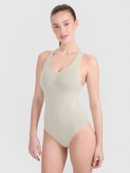 4F Body treningowe szybkoschnące damskie - beżowe M/L. Brązowe koszulki sportowe damskie 4F, l, bez wzorów, z dzianiny, bez ramiączek. W wyprzedaży za 59.99 zł.