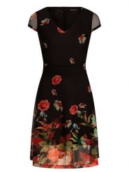 APART Sukienka w kolorze czarnym ze wzorem rozmiar: L. Czarne sukienki damskie Apart, bez wzorów, bez ramiączek. Za 139.87 zł.