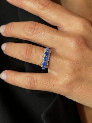 OR Carats Złoty pierścionek z diamentami i kamieniami szlachetnymi rozmiar: 50. Niebieskie pierścionki damskie OR Carats, z diamentem, złote. Za 2,122.99 zł.