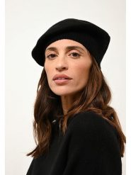 Just Cashmere Kaszmirowa czapka "Paris" w kolorze czarnym rozmiar: onesize. Czarne czapki damskie Just Cashmere, bez wzorów, z kaszmiru. Za 143.99 zł.