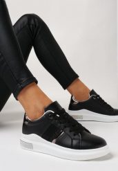 Czarne Sznurowane Sneakersy z Ekoskóry Ozdobione Cyrkoniami Aloulie. Czarne obuwie sportowe damskie Born2be, przed kostkę, bez zapięcia. Za 79.99 zł.