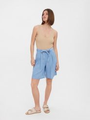 Vero Moda Bermudy "Liliana" w kolorze błękitnym rozmiar: XS. Niebieskie szorty damskie Vero Moda, bez wzorów, z lyocellu, z podwyższonym stanem. Za 39.49 zł.