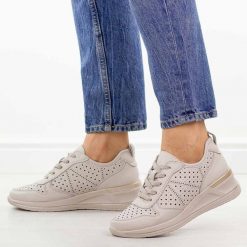 Szare skórzane sneakersy damskie Sergio Leone Sp115. Szare obuwie sportowe damskie Sergio Leone, na jesień, z dresówki, bez zapięcia. Za 219.00 zł.