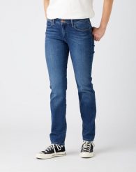 WRANGLER SLIM DAMSKIE SPODNIE JEANSOWE JEANSY DŻINSY GOOD LUCK W28LZG29W. Jeansy damskie Wrangler. Za 219.99 zł.