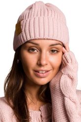 Czapka w Szeroki Prążek z Naszywką - Różowa. Czerwone czapki damskie MOE, z aplikacjami, z materiału. Za 109.90 zł.