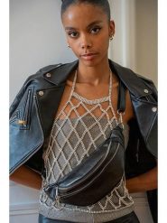 Abaco Skórzana saszetka "Lyat" w kolorze czarnym - 32,5 x 13,5 x 7 cm rozmiar: onesize. Czarne nerki i saszetki damskie Abaco, bez wzorów, z materiału. Za 310.38 zł.