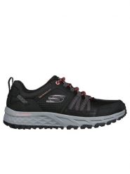 Buty turystyczne Skechers Escape Plan - Czarny. Czarne obuwie trekkingowe damskie Skechers, z materiału, bez zapięcia. Za 349.99 zł.