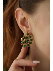 Pierres delicates Pozłacane kolczyki z agatami rozmiar: onesize. Zielone kolczyki damskie Pierres delicates, z agatem, pozłacane. Za 69.99 zł.