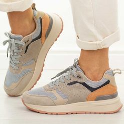 Beżowe skórzane sneakersy damskie T.Sokolski 458. Brązowe obuwie sportowe damskie Sokolski, na jesień, z jeansu, bez zapięcia, trekkingowe. Za 259.00 zł.