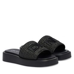 Klapki DKNY. Czarne klapki damskie DKNY, bez wzorów, bez obcasa, bez zapięcia. Za 579.99 zł.